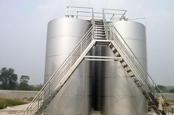 不銹鋼貯罐6